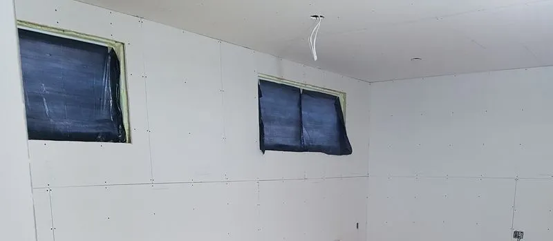 Installation professionnelle de gypse dans un condo neuf à Sherbrooke par Mur Experts