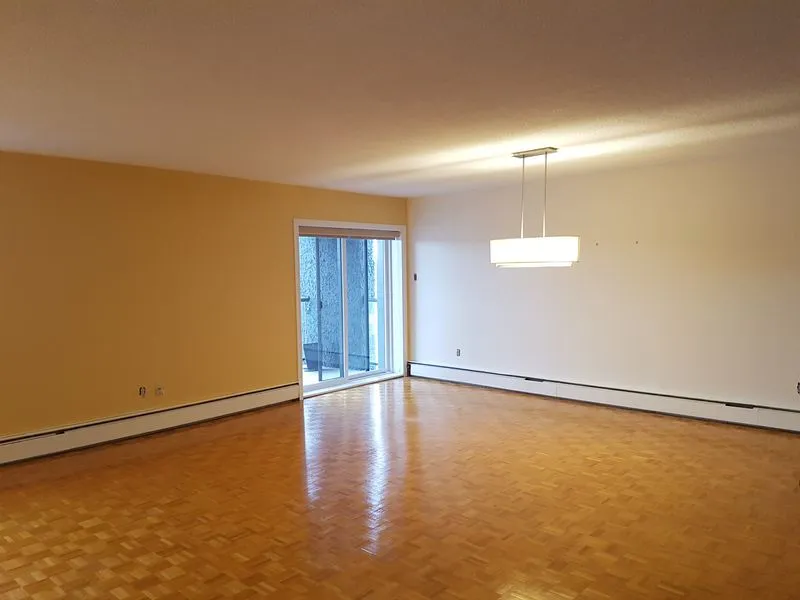 Salon peint en couleurs modernes par Mur Experts à Sherbrooke